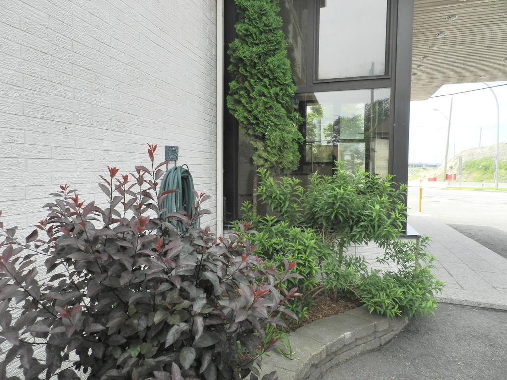 L'Auberge De L'Aeroport Inn Dorval Exterior photo