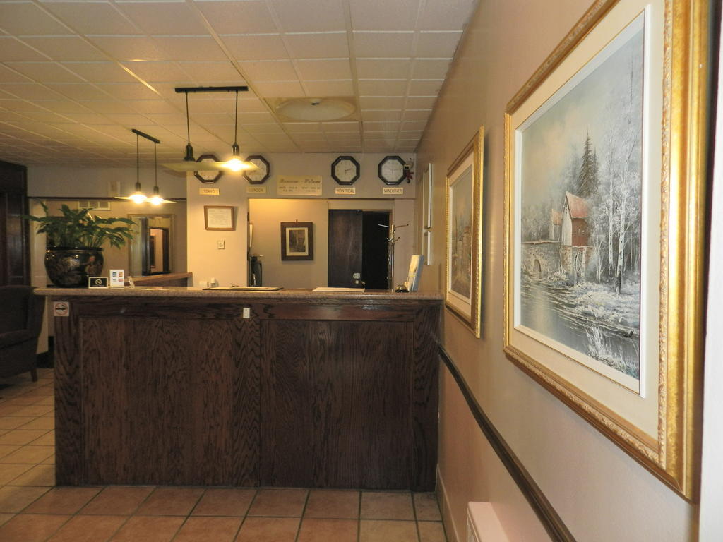 L'Auberge De L'Aeroport Inn Dorval Exterior photo